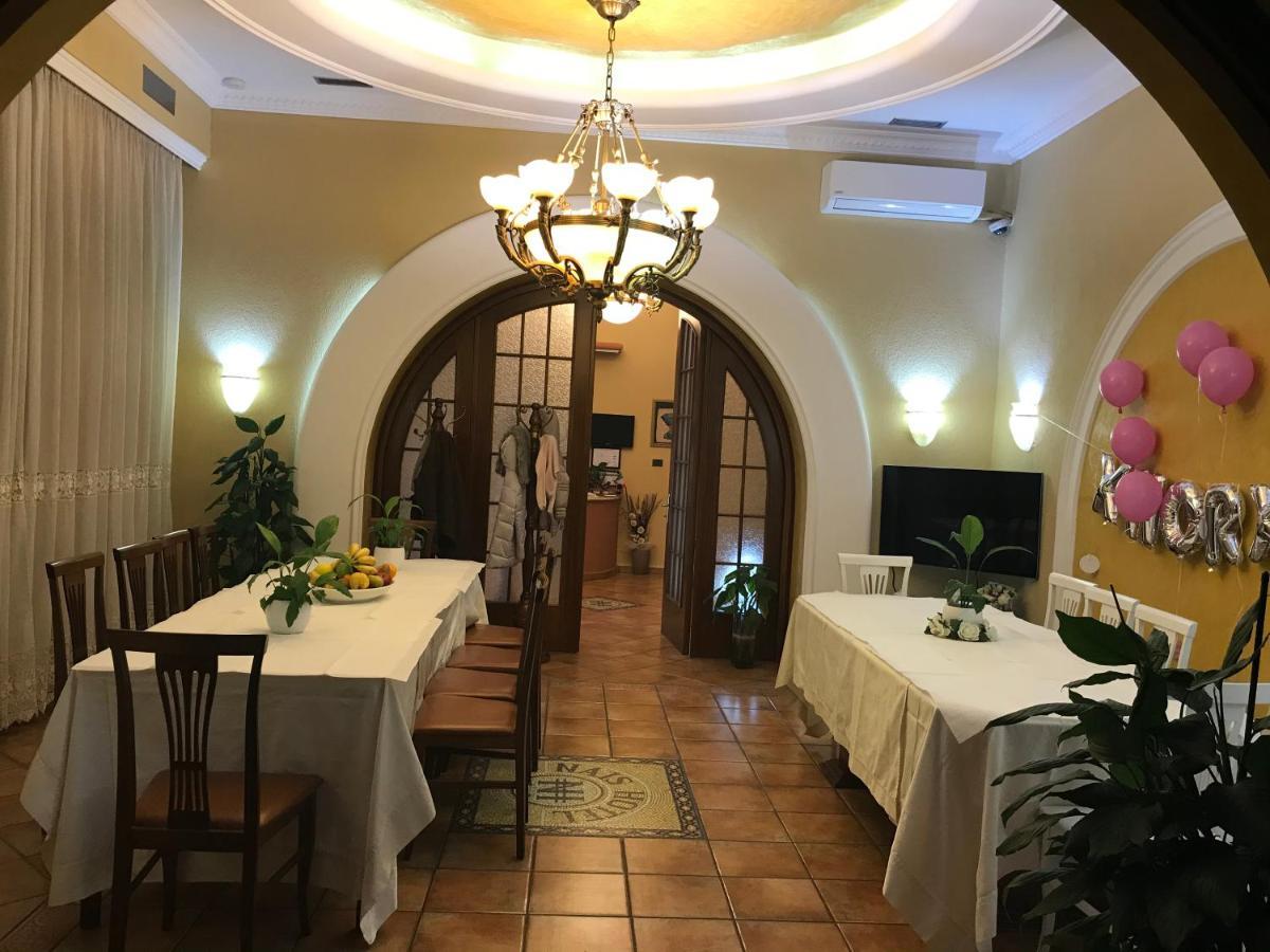 Hotel Nais Durres Exterior photo